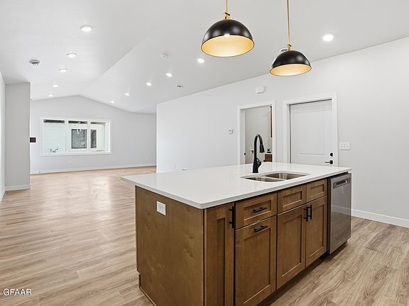 4th image of 4041 Haven Ct