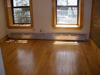 Rented by Elinor Taasa, LREB