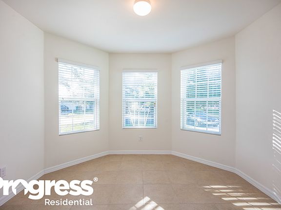5th image of 4623 SW 6th Pl