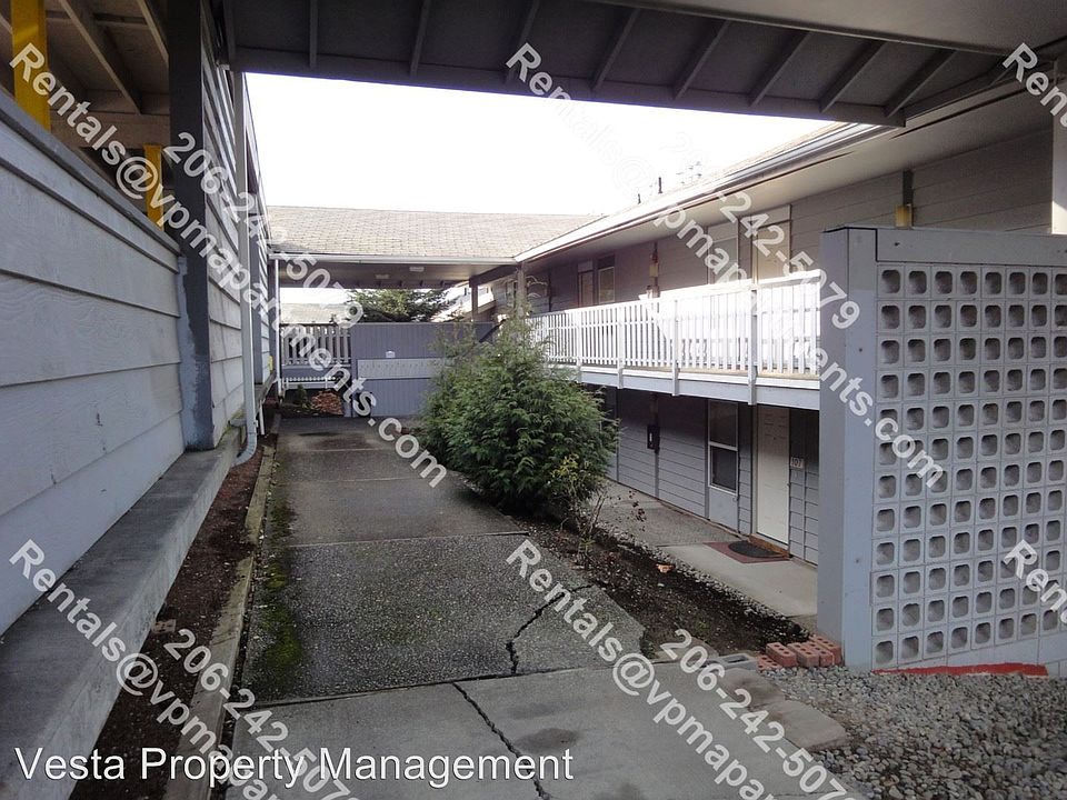 1st image of 3249 S 160th St APT 105