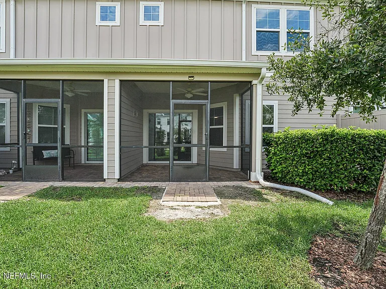 120 Appleton Ct — Photo 36