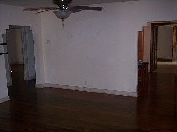 2nd image of 18 SE 10th St