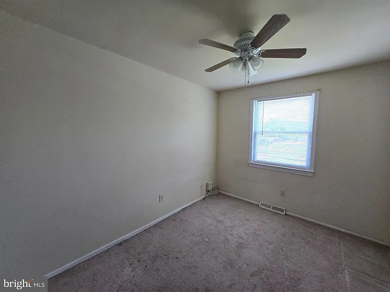 258 Violet Ct — Photo 14
