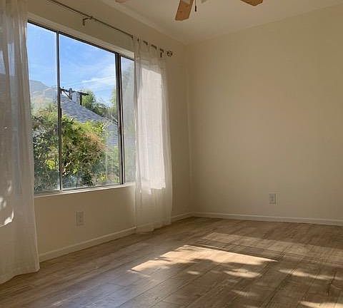 5th image of 241 N Kenwood St APT 4