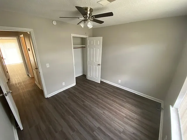 3321 Chesapeake Cir — Photo 12