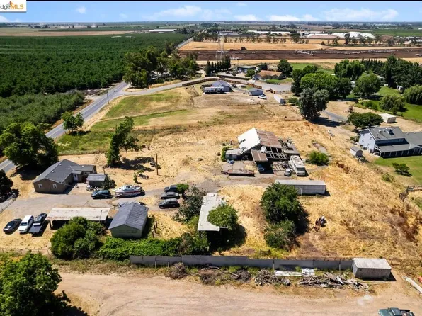 6237 Langworth Rd, Oakdale, CA 95361