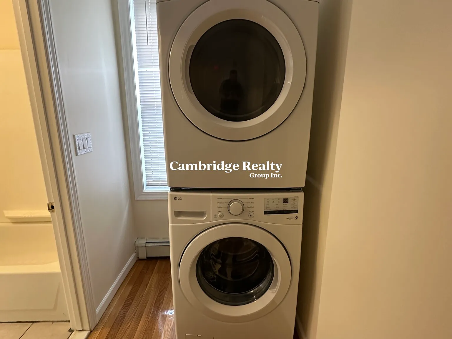 3 bed, 1.0 bath, $3,500 — Photo 4