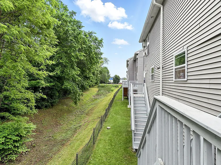 Chestnut Townhomes — Photo 39