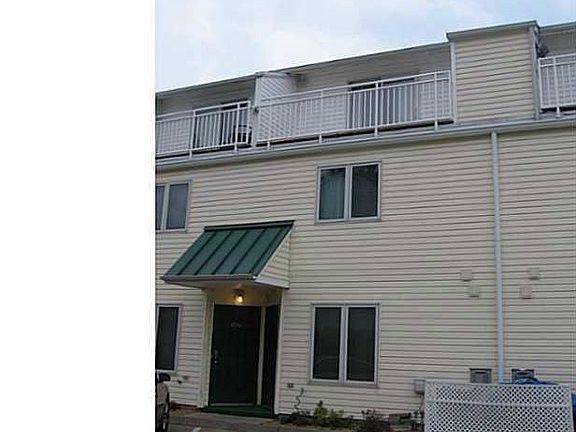 2nd image of 1728 Baltic Ave