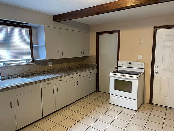 2nd image of 69 Beecher Ave Floor 1