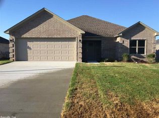 20 Clover Ridge Dr, Vilonia, AR 72173