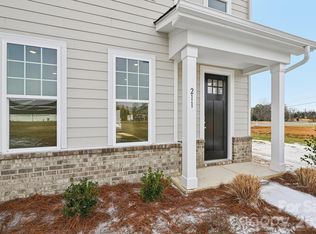 211 Vanguard Ln #18, Cramerton, NC