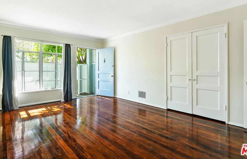 1st image of 1323 N Olive Dr #31D