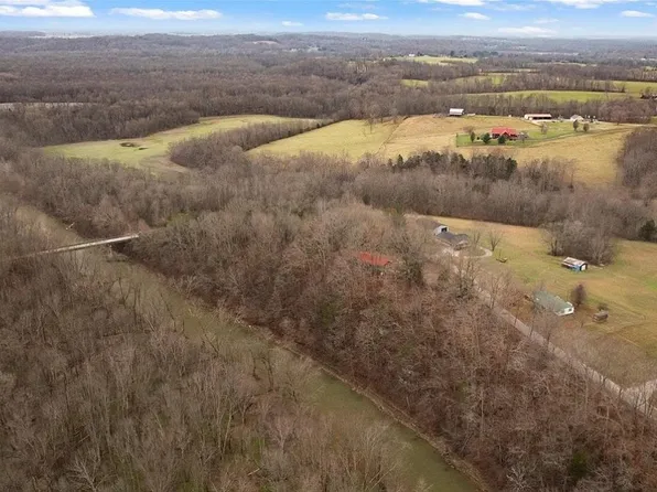 1556 Matthews Mill Rd, Glasgow, KY 42141