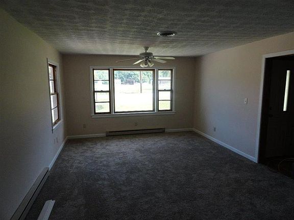 3rd image of 1615 Sample Rd