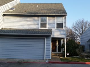 633 Cimarron Trail #633, Irving, TX 75063