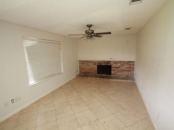 3rd image of 17911 Glenledi Dr
