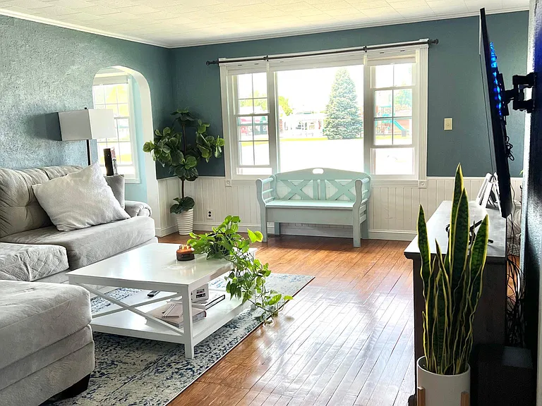 104 E Mentor St — Photo 8