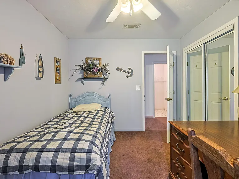 8 Vick Rd — Photo 18