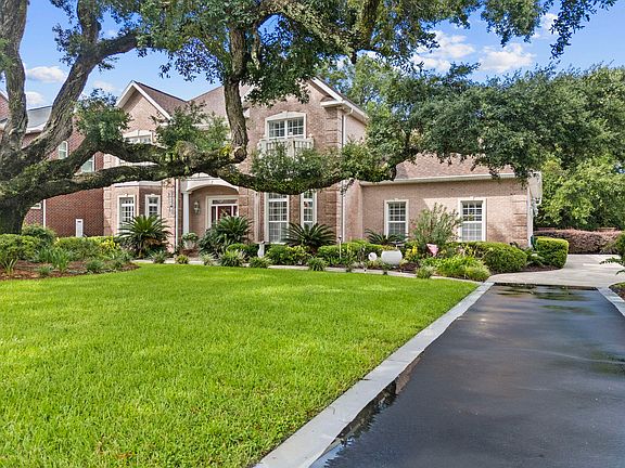 2nd image of 9 Mar Vista Cir