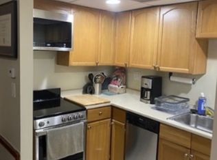 464 Commonwealth Ave APT 67, Boston, MA 02215