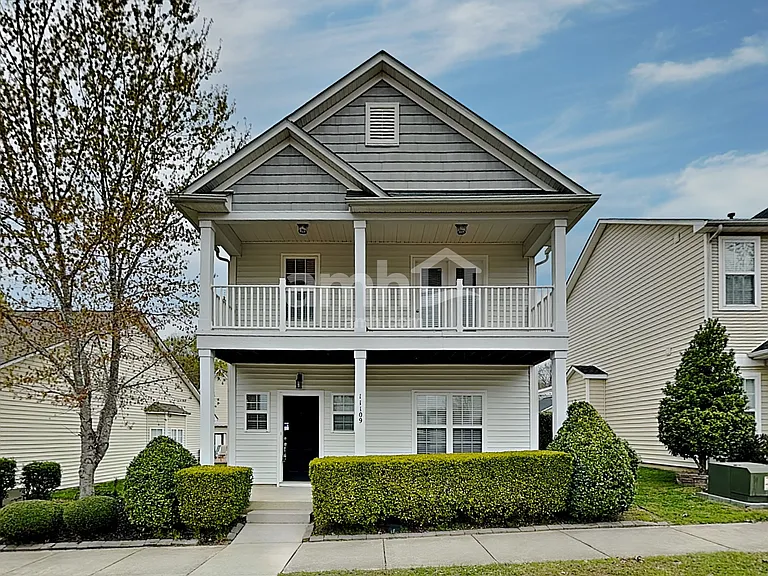 11109 Aprilia Ln — Photo 1