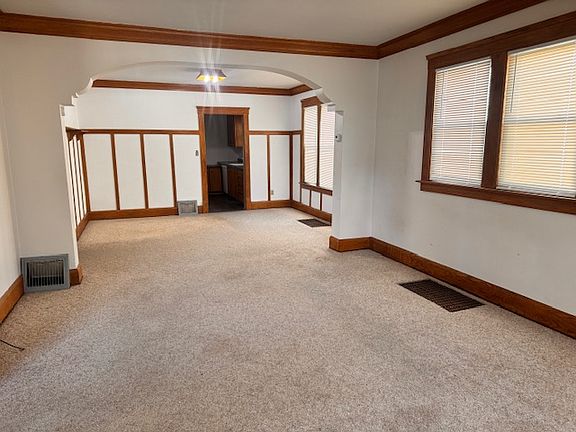 5th image of 2606 Olive St #1