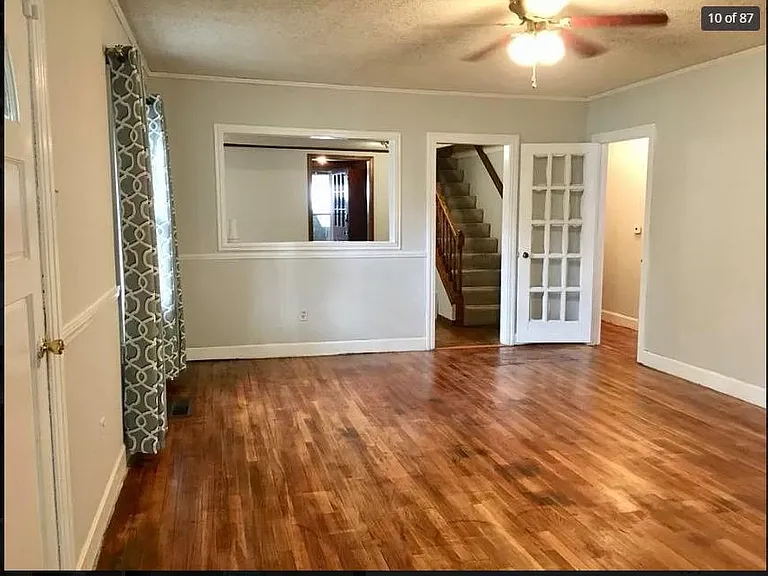 2419 S Greenwood Ave — Photo 27