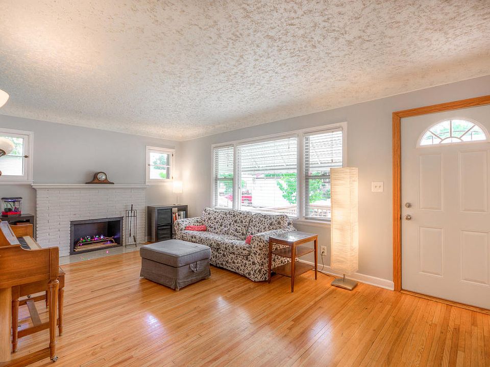 1st image of 2914 Morgan Ave N