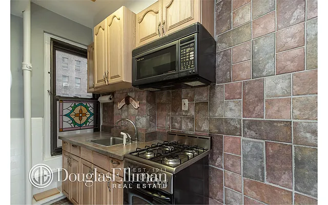 Rented by Douglas Elliman | media 11