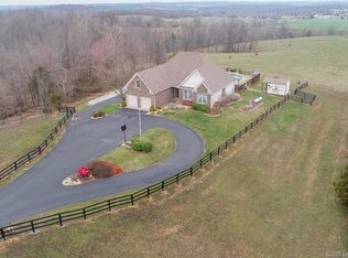 9489 S Voyles Rd, Pekin, IN 47165