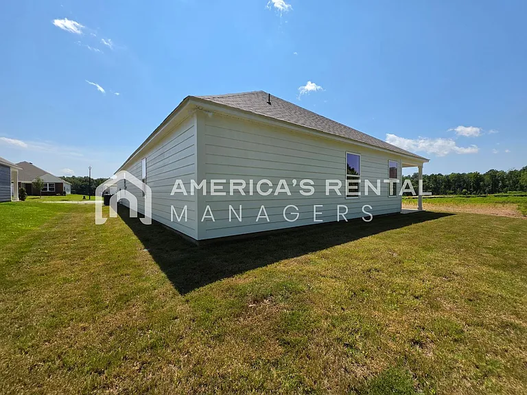 309 Oakmont Cir — Photo 46