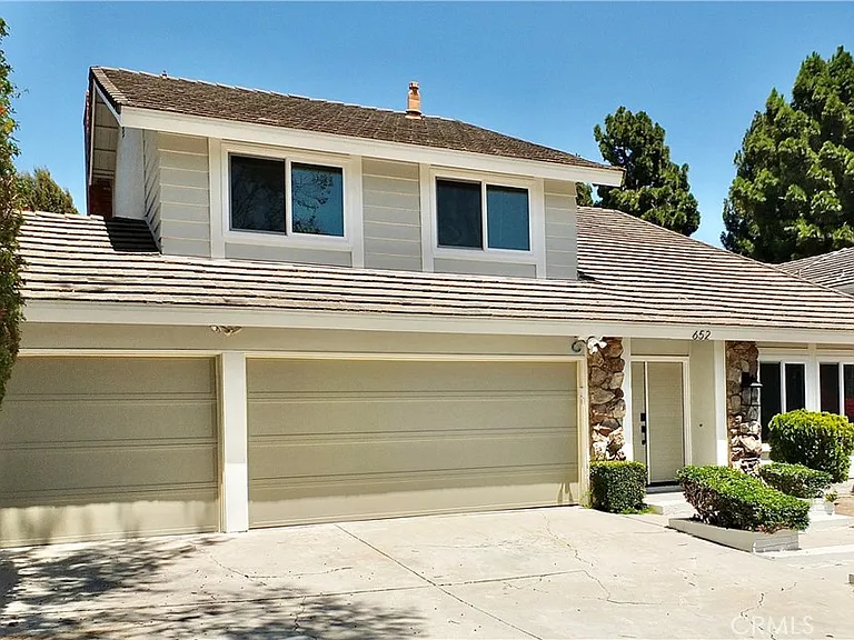 652 Margo Ave — Photo 1