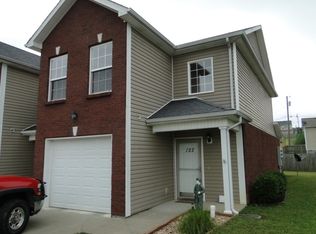 122 Darby Woods Ct, Radcliff, KY 40160