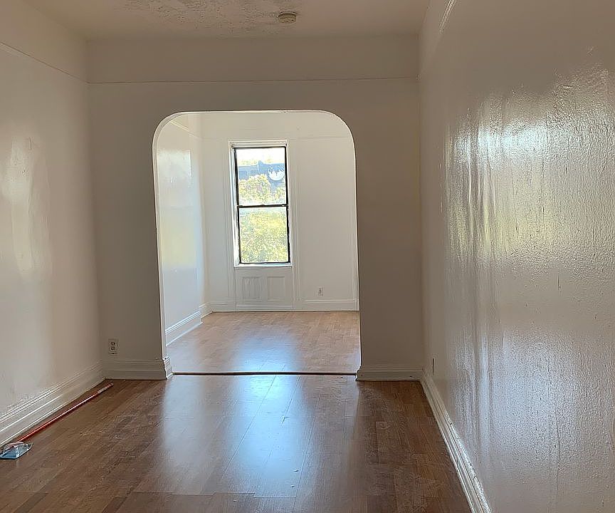 2nd image of 74 5th Ave APT 3R