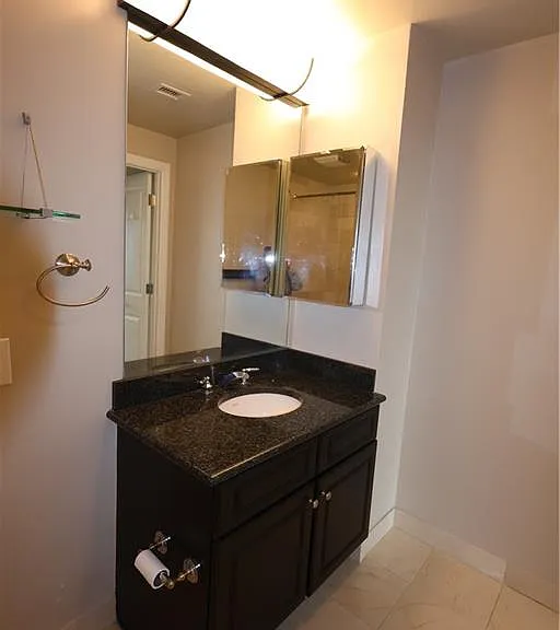 195 14th St NE #1105 — Photo 28