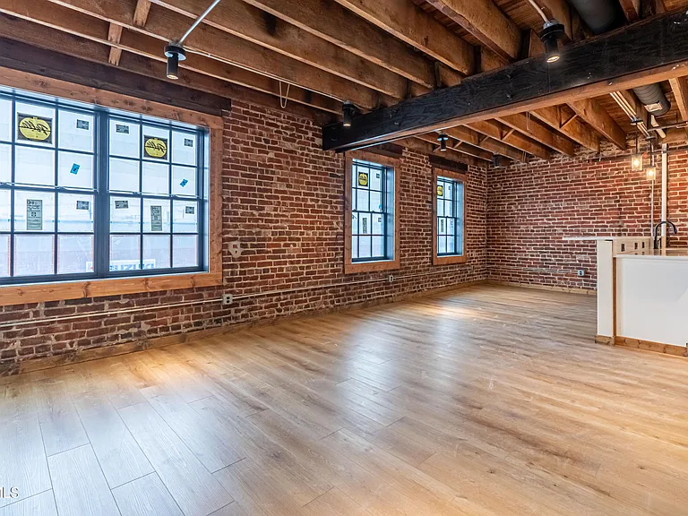 453 E Main St #400 — Photo 12