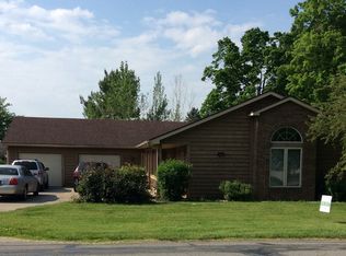 2005 W Cedar Canyons Rd, Huntertown, IN 46748