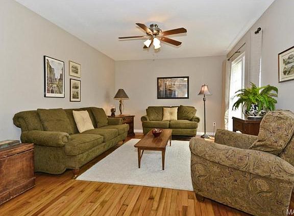 3rd image of 1759 Goldenhorn Ct