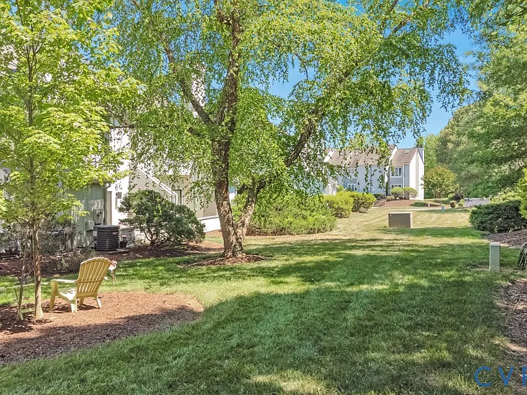 2716 Schooner Ct — Photo 28