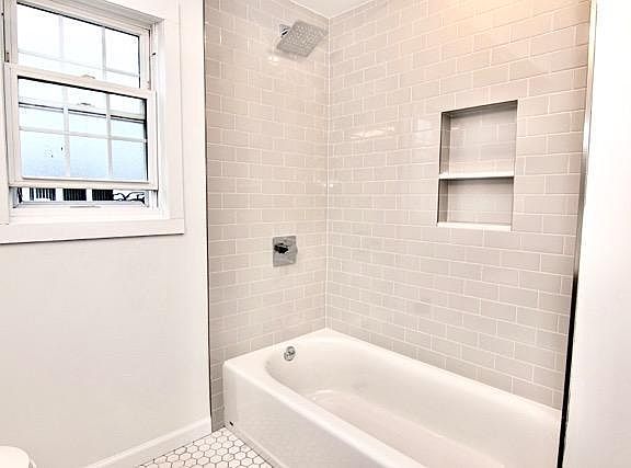 5th image of 1580 209th St