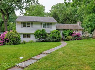 5 Lynne Pl, Hillsdale, NJ 07642