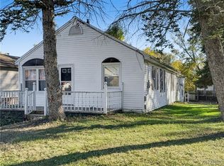 999 Sherwood Ct, Depew, NY 14043