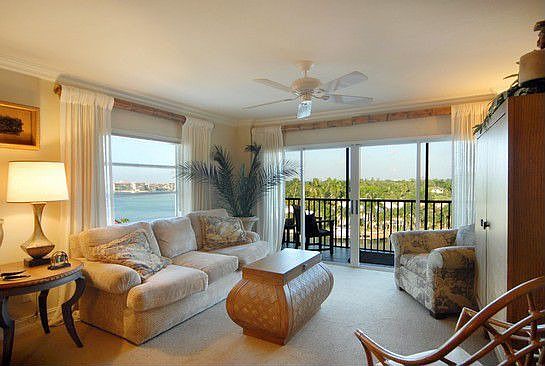 4th image of 2170 Gulf Shore Blvd N #64