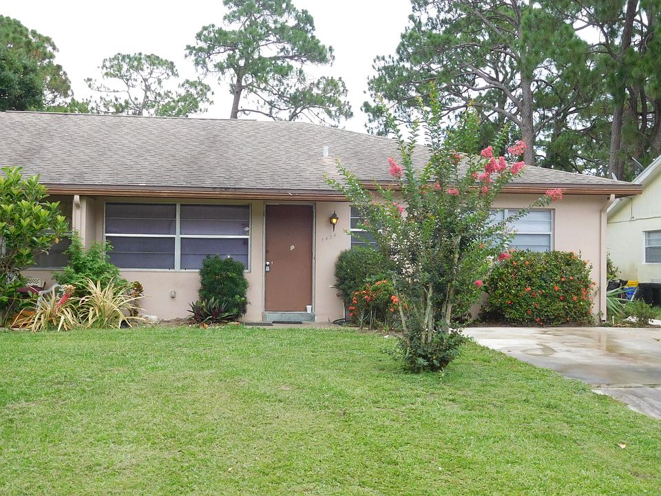 1st image of 1434 41st Ave