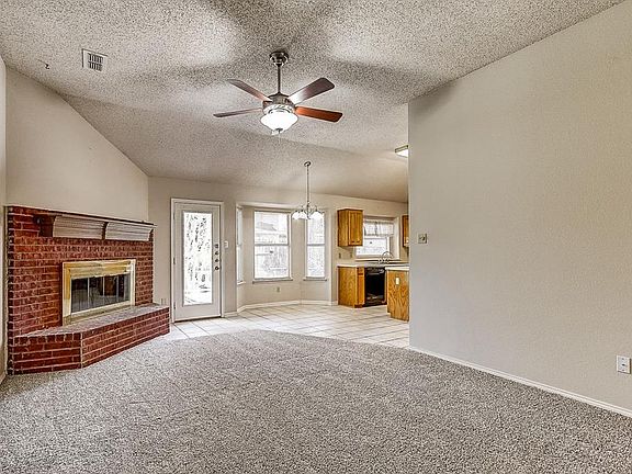 3rd image of 6724 Daffodil Ct