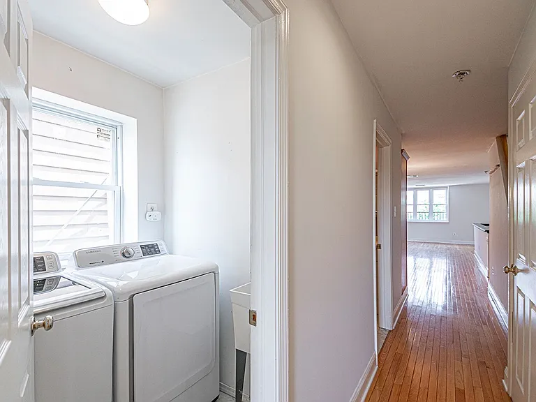 1635 E Passyunk Ave — Photo 9