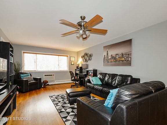 2nd image of 742 W Dempster St #206
