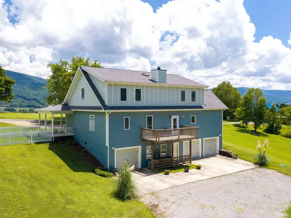 204 Johnny Wheeler Ln, Dunlap, TN 37327