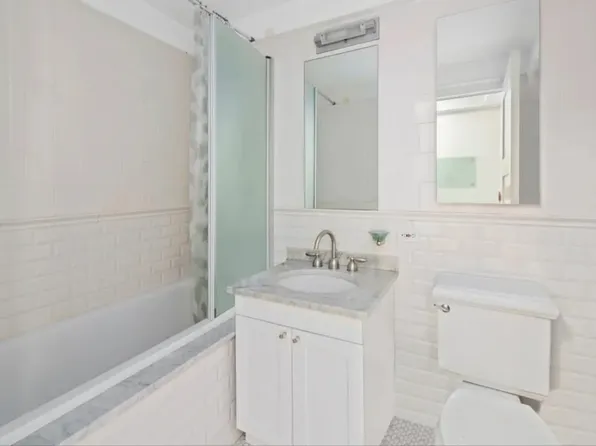 425 5th Avenue image 5 of 8